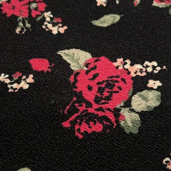 LuLaRoe Cassie pencil skirt, XS, EUC - Picture 2 of 4